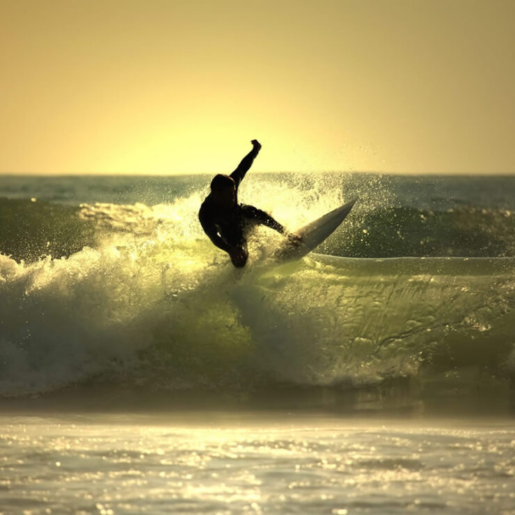 Descubre las 3 mejores playas para hacer surf de Bizkaia
